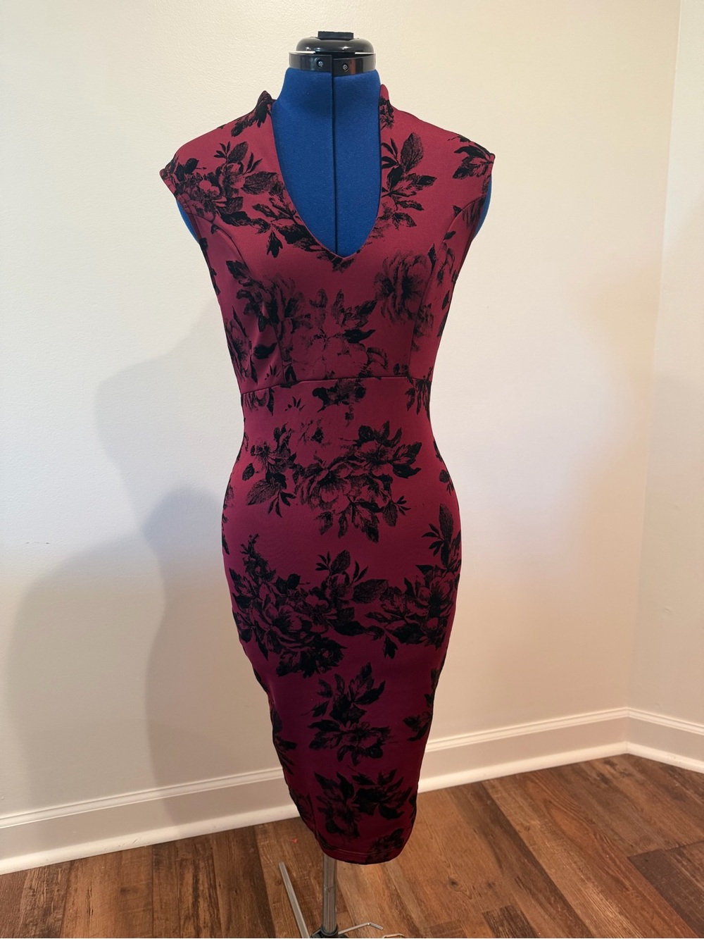 Windsor Burgundy Floral Sheath Dress